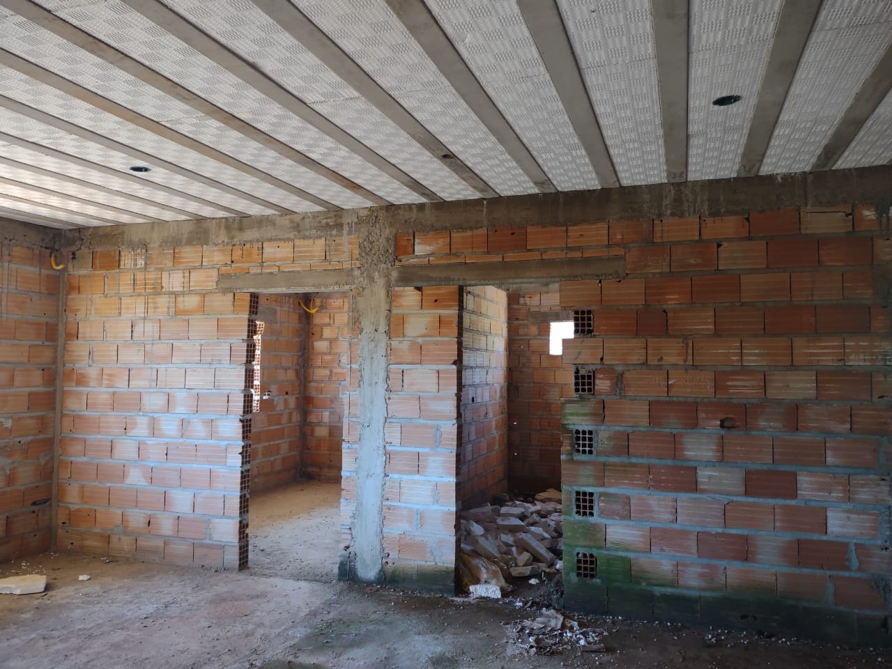 Chácara à venda com 2 quartos, 1000m² - Foto 8