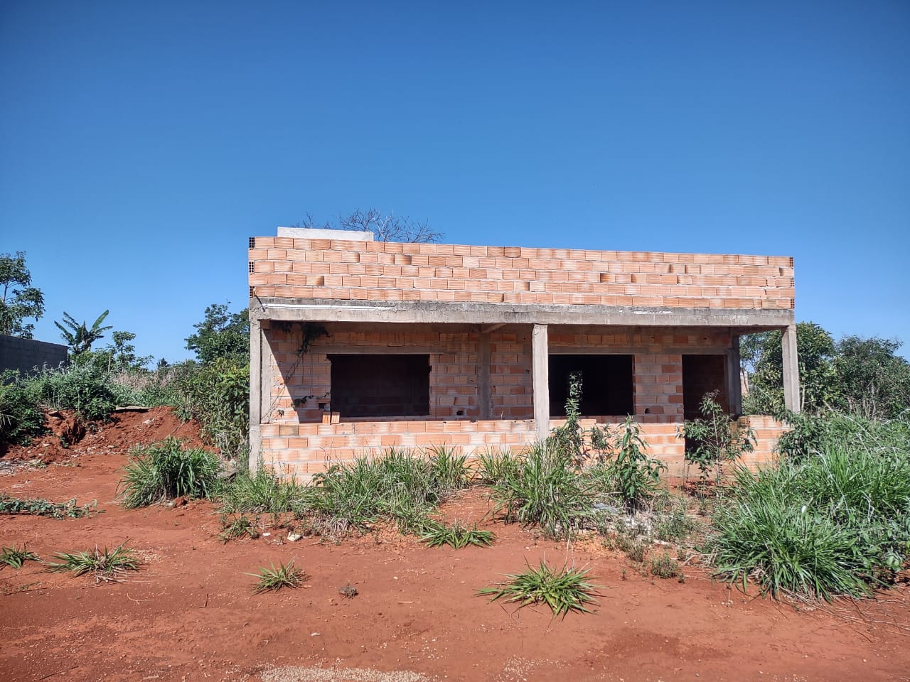 Chácara à venda com 2 quartos, 1000m² - Foto 2