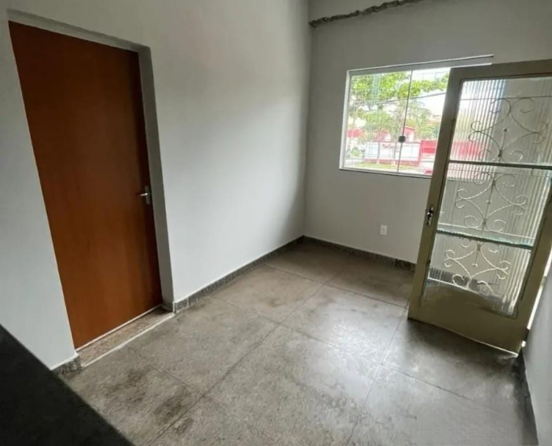 Casa para alugar com 3 quartos, 80m² - Foto 2