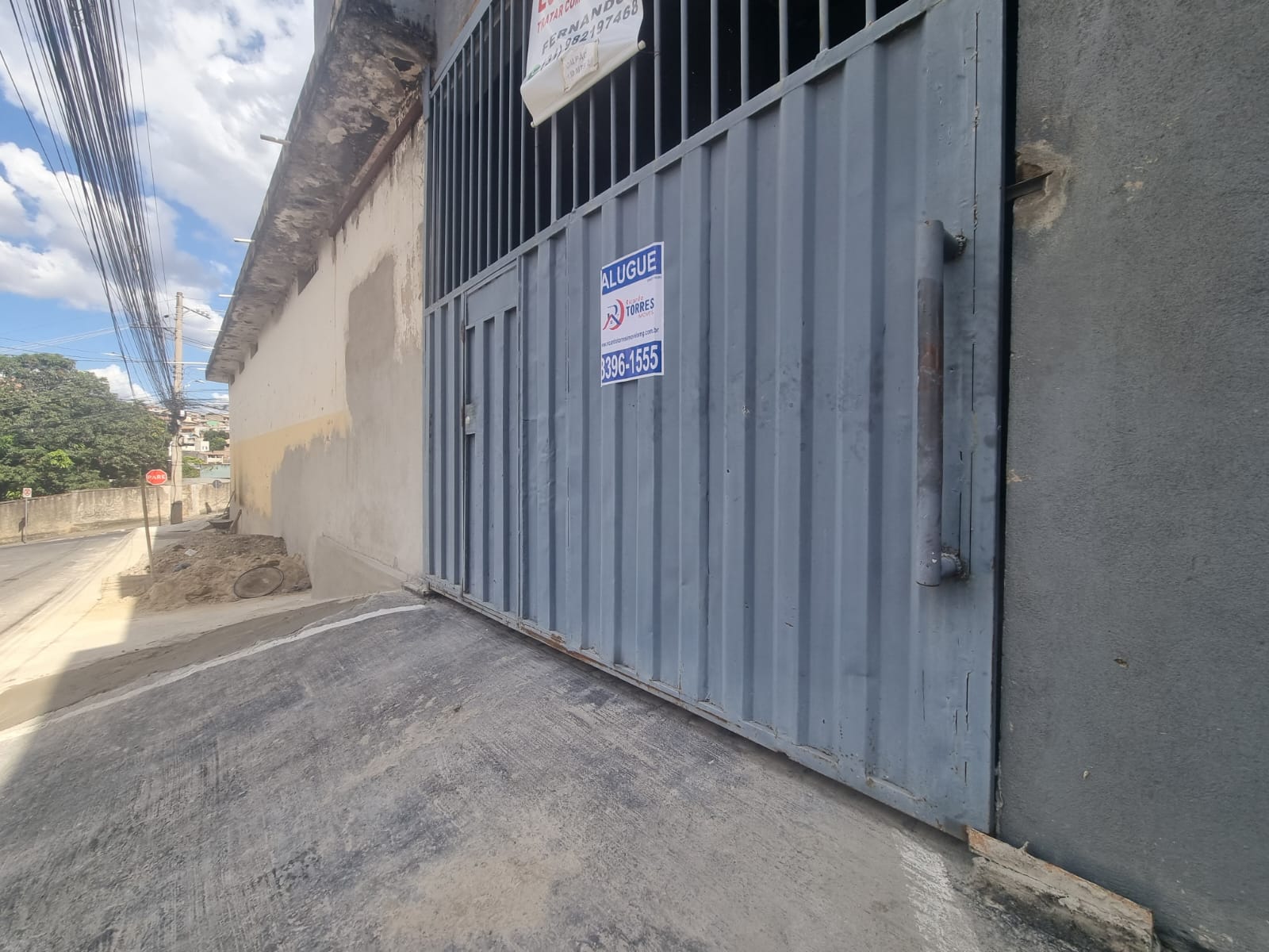 Depósito-Galpão-Armazém para alugar, 130m² - Foto 1
