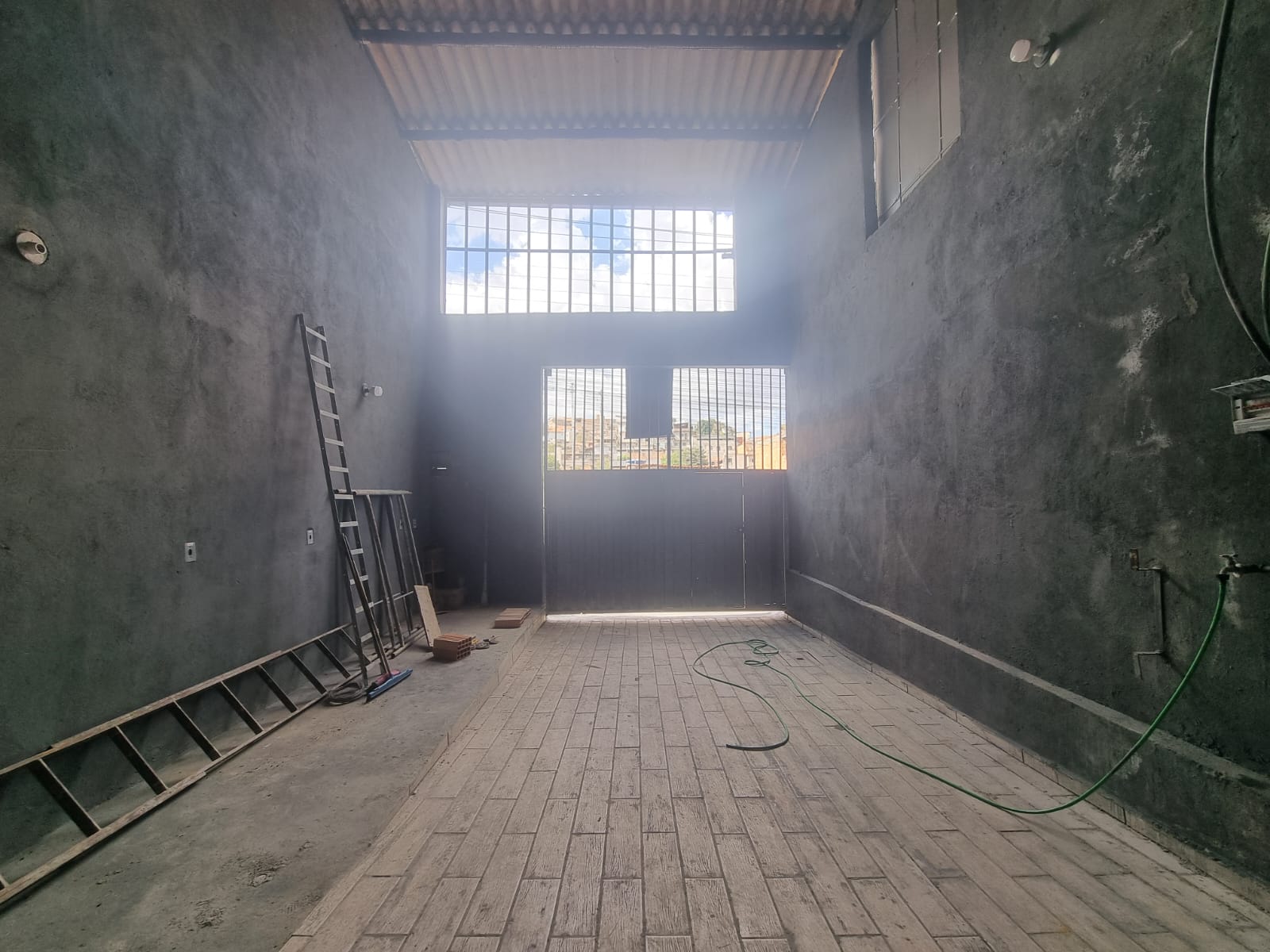 Depósito-Galpão-Armazém para alugar, 130m² - Foto 4