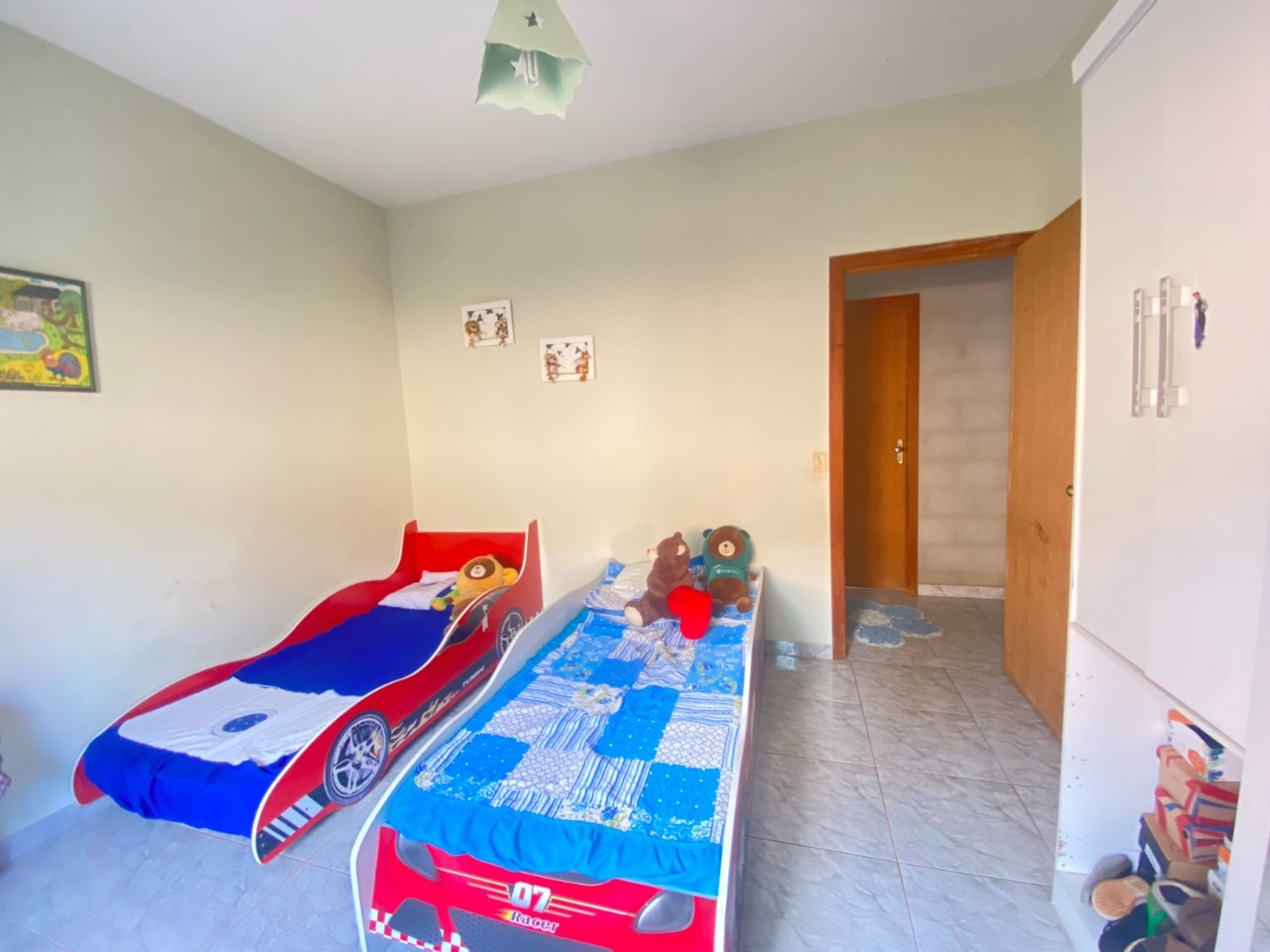 Casa à venda com 4 quartos, 251m² - Foto 4
