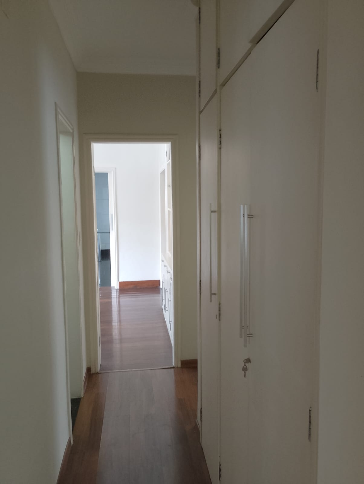 Apartamento à venda com 4 quartos, 220m² - Foto 5