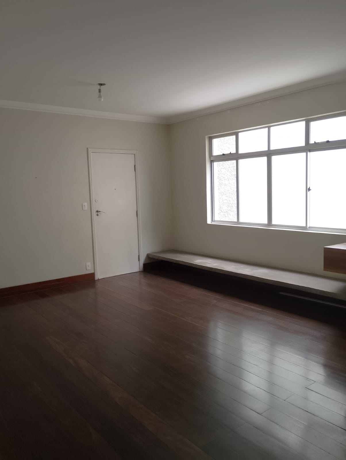 Apartamento à venda com 4 quartos, 220m² - Foto 4