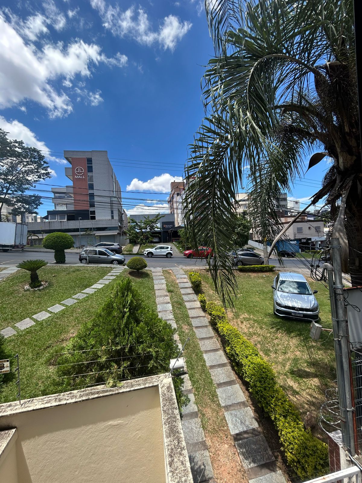 Apartamento para alugar com 2 quartos, 81m² - Foto 13