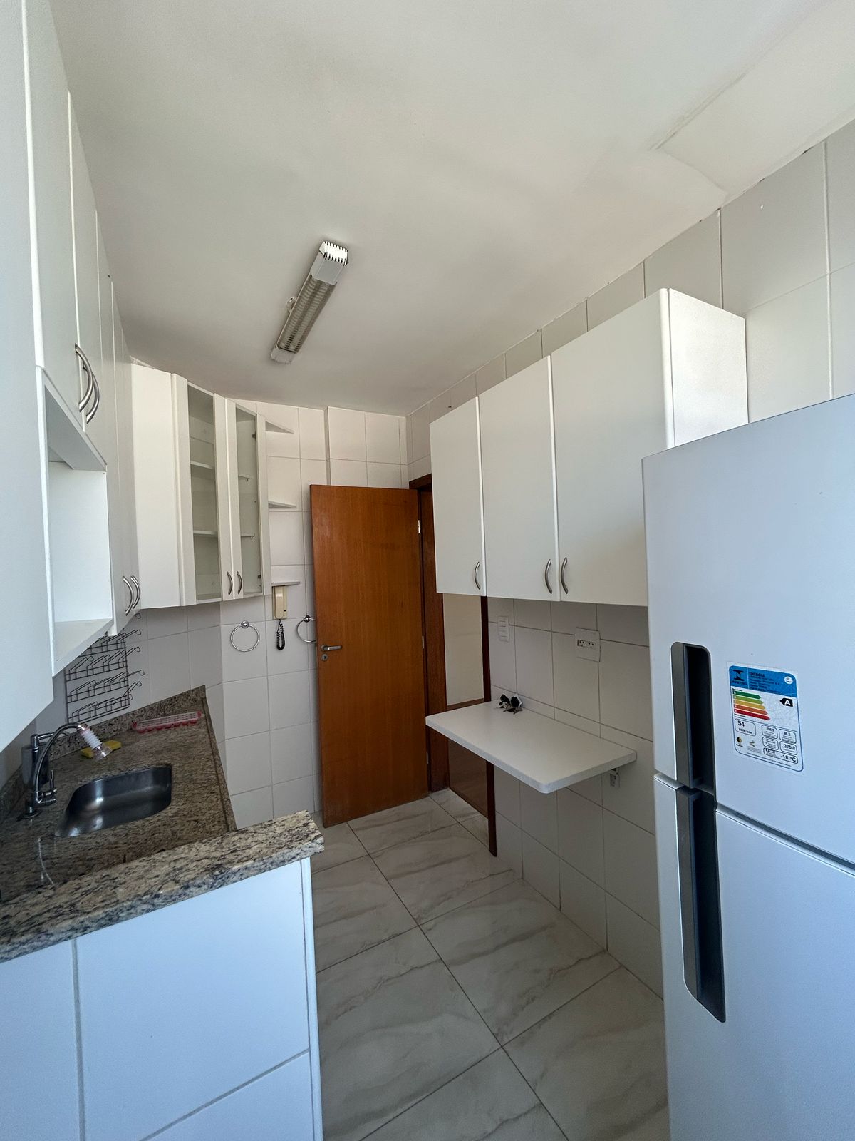 Apartamento para alugar com 2 quartos, 81m² - Foto 5