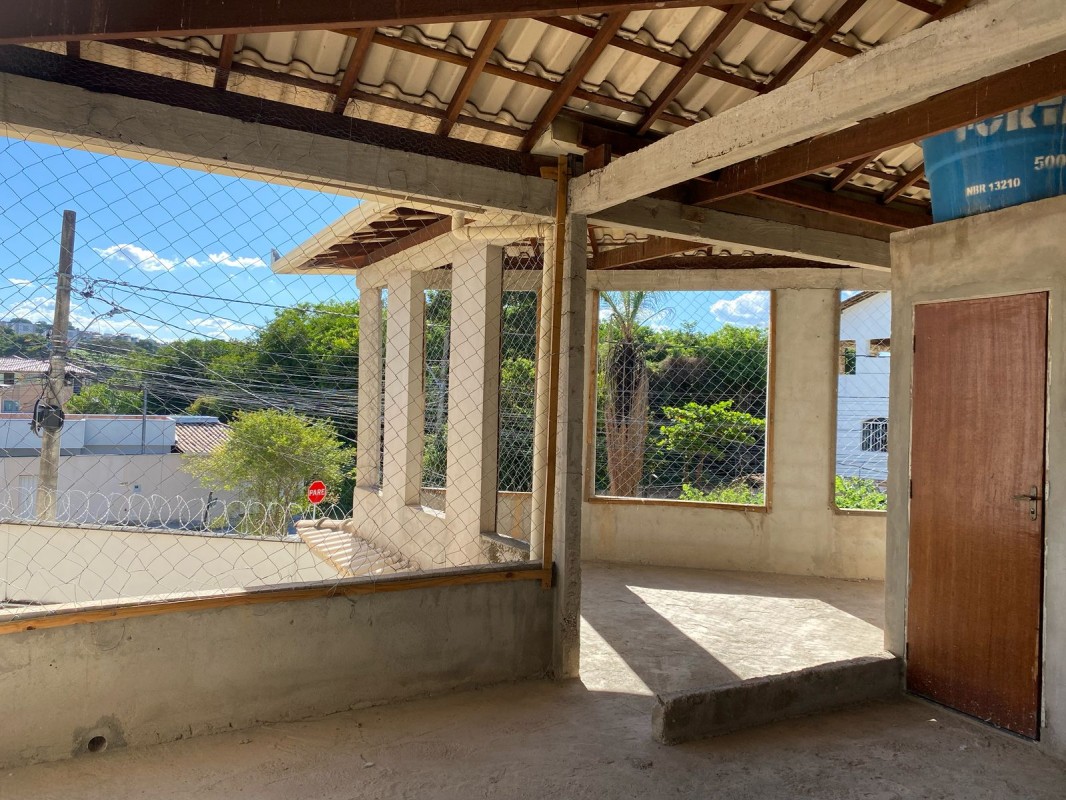 Casa à venda com 3 quartos, 200m² - Foto 8