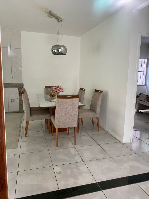 Casa à venda com 3 quartos, 200m² - Foto 3