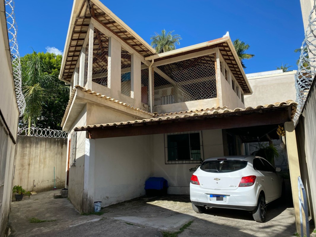 Casa à venda com 3 quartos, 200m² - Foto 11