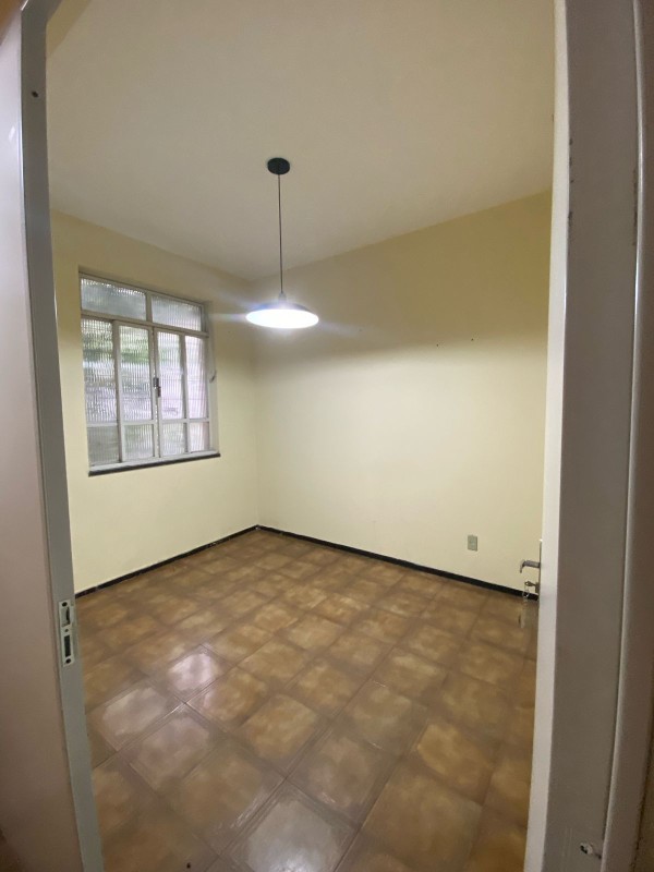 Casa para alugar com 6 quartos, 360m² - Foto 22