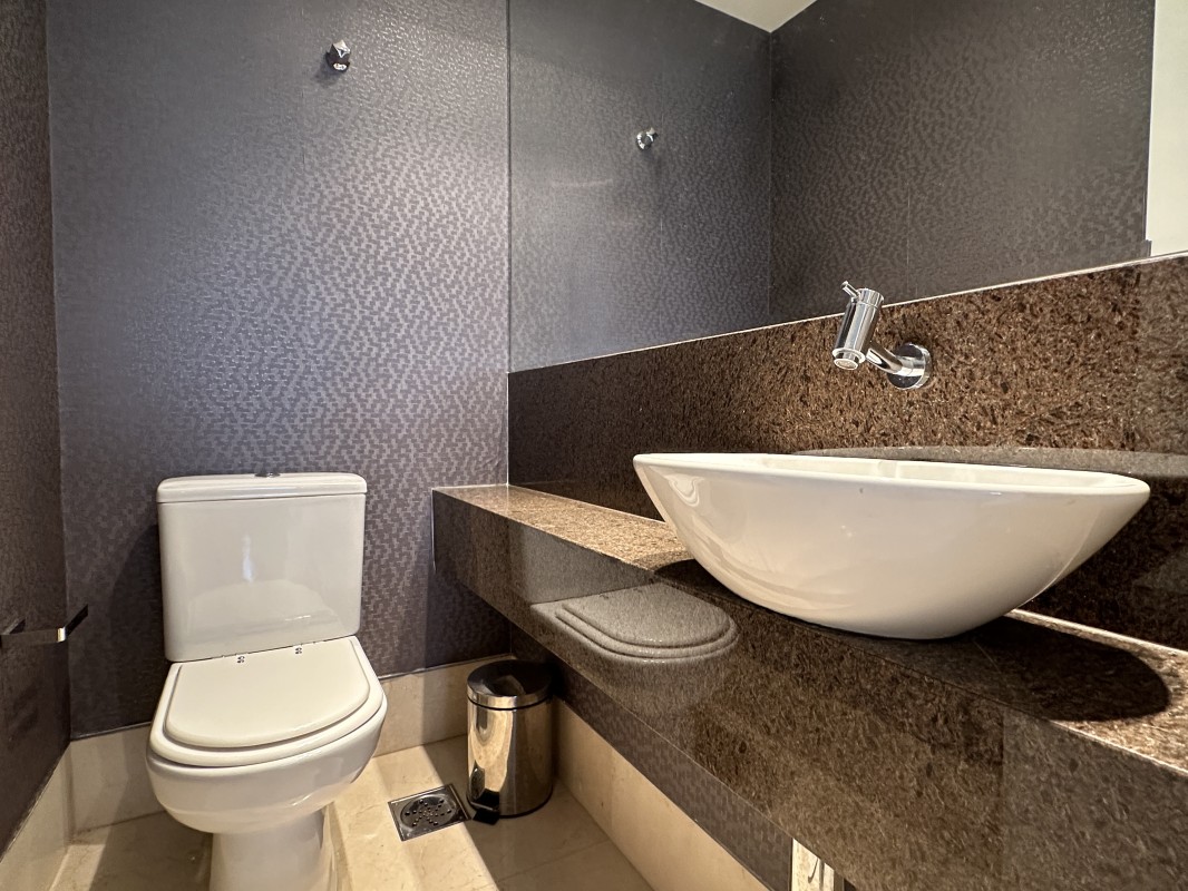 Apartamento para alugar com 2 quartos, 102m² - Foto 10