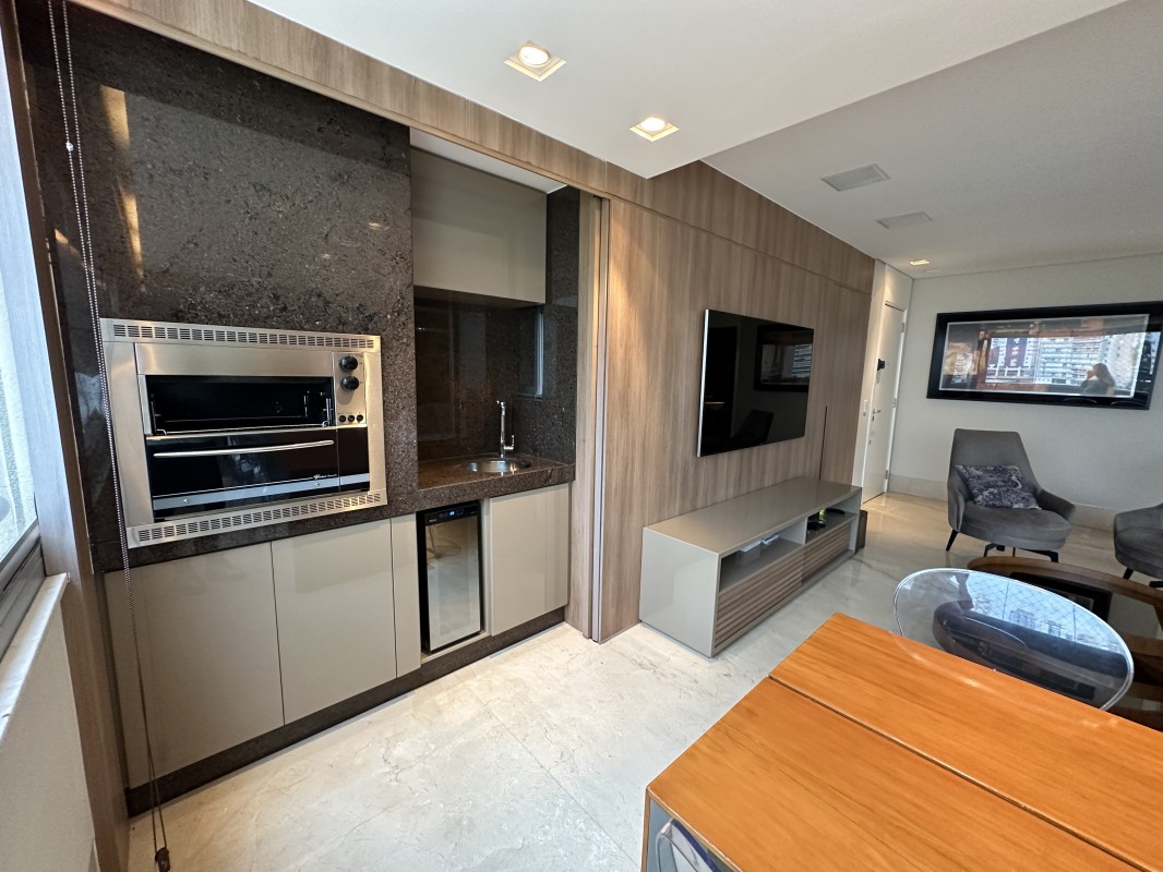 Apartamento para alugar com 2 quartos, 102m² - Foto 6