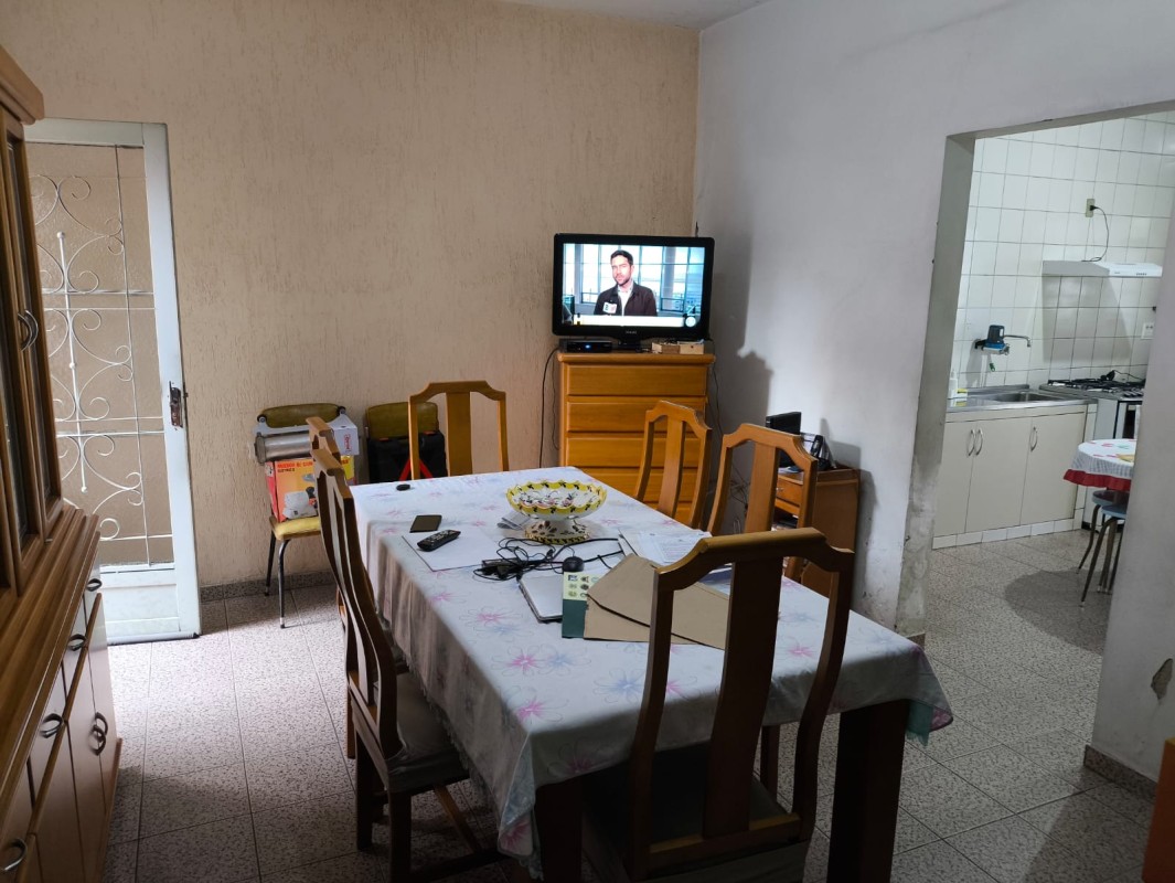 Casa à venda com 5 quartos, 244m² - Foto 1