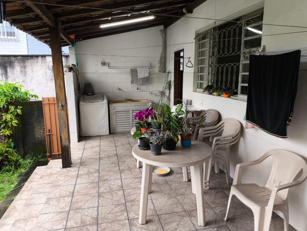 Casa à venda com 5 quartos, 244m² - Foto 14