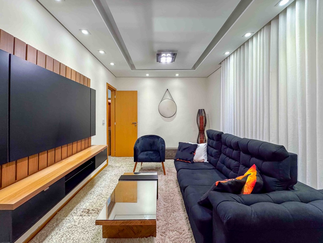 Apartamento à venda com 3 quartos, 102m² - Foto 1
