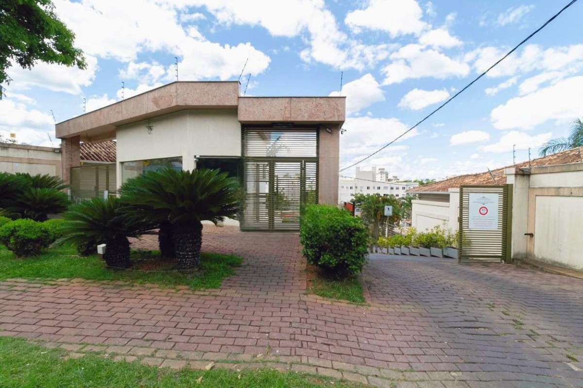Casa de Condomínio à venda com 3 quartos, 141m² - Foto 1