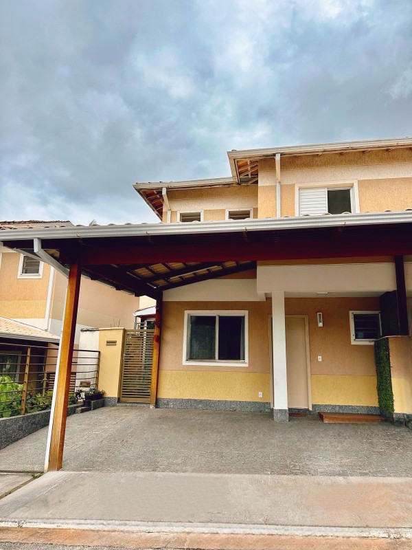Casa de Condomínio à venda com 3 quartos, 141m² - Foto 2