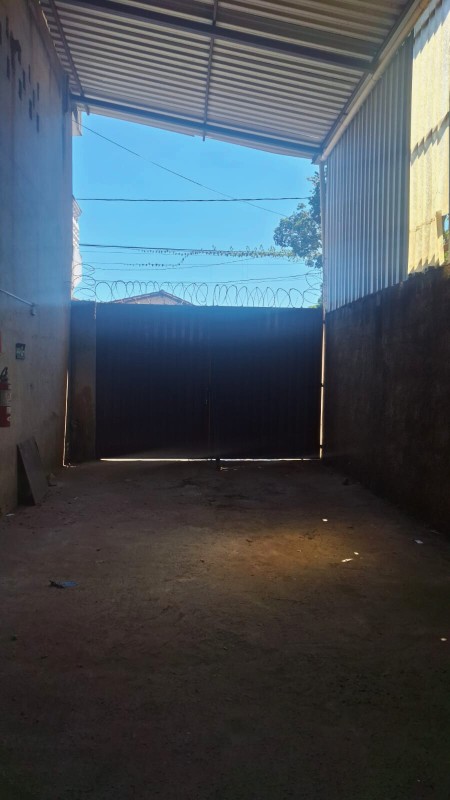 Depósito-Galpão-Armazém para alugar, 180m² - Foto 2