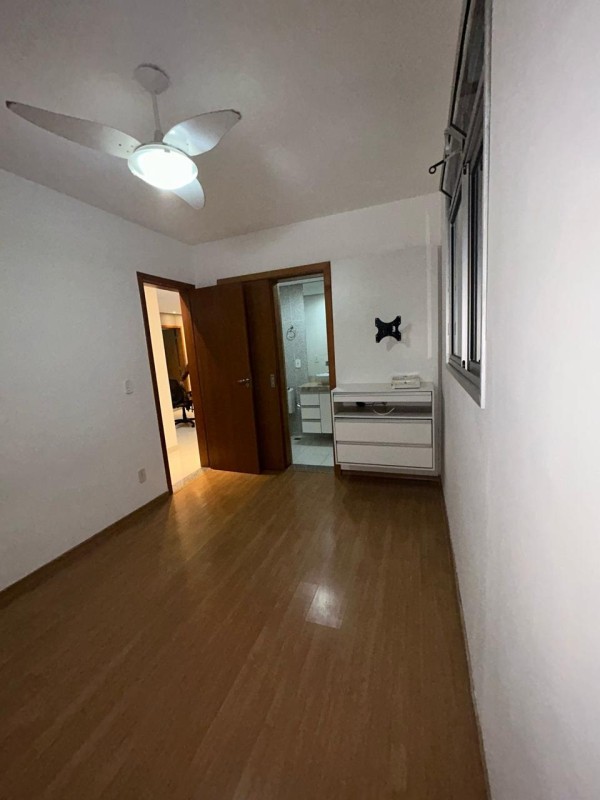 Apartamento à venda com 2 quartos, 55m² - Foto 11