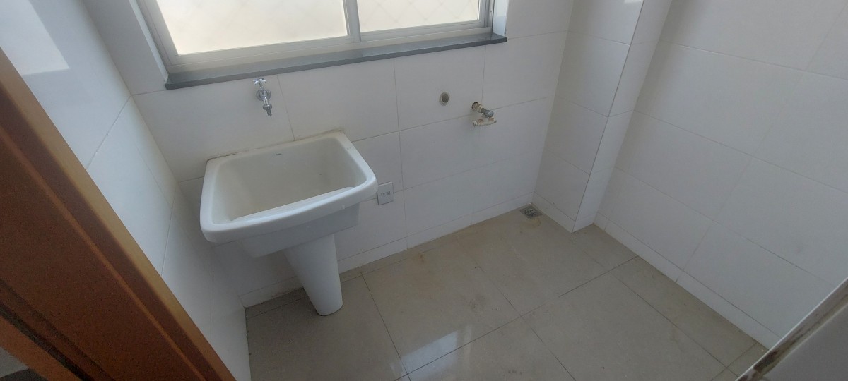 Apartamento para alugar com 4 quartos, 136m² - Foto 9