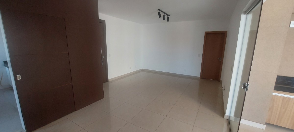 Apartamento para alugar com 4 quartos, 136m² - Foto 3