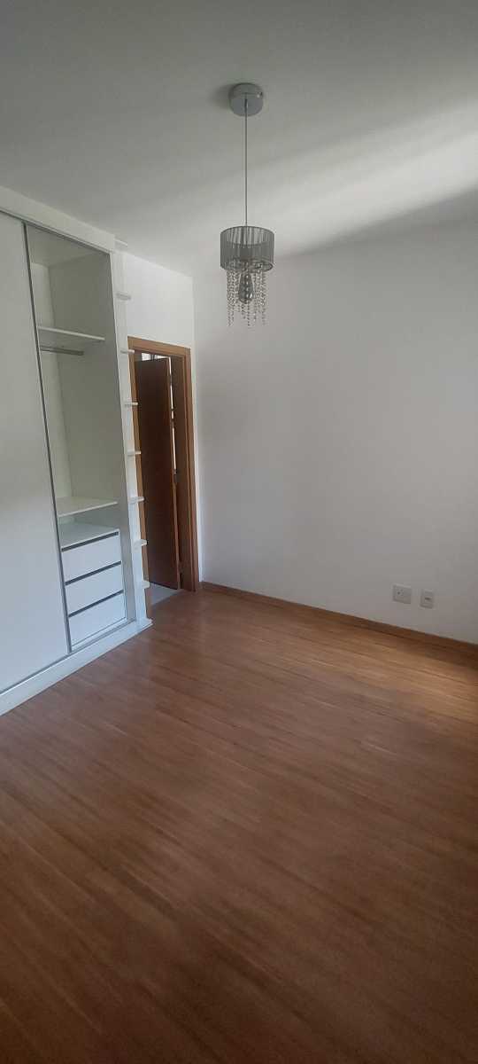Apartamento para alugar com 4 quartos, 136m² - Foto 21