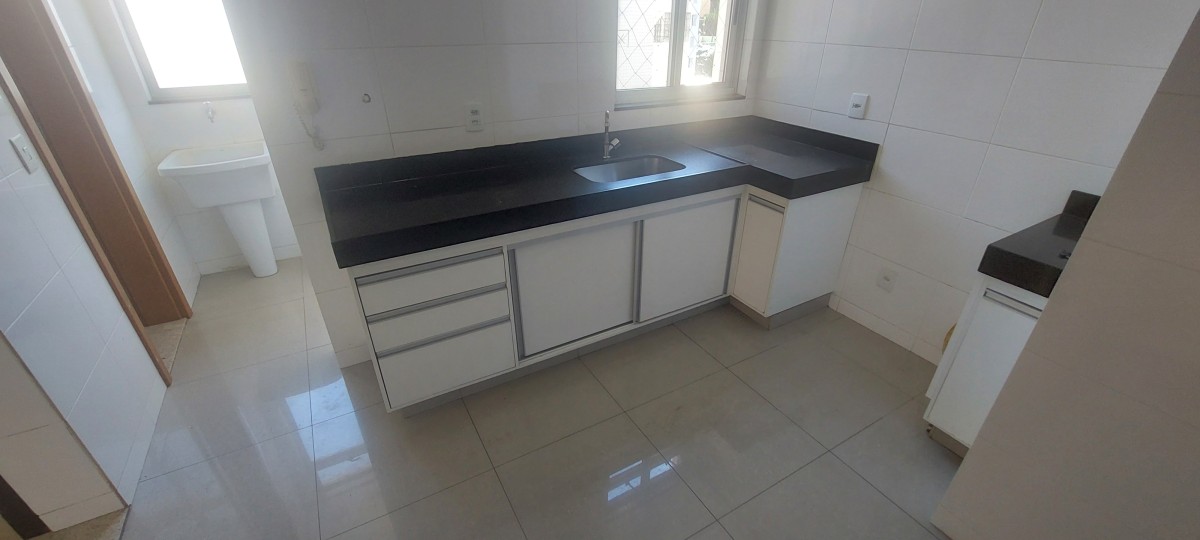 Apartamento para alugar com 4 quartos, 136m² - Foto 8