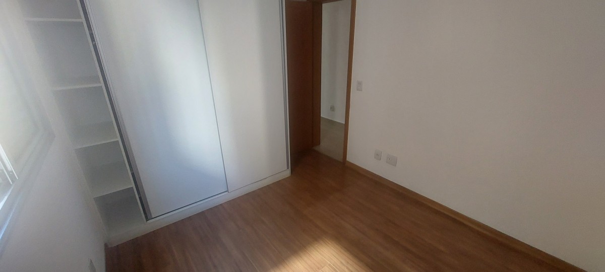 Apartamento para alugar com 4 quartos, 136m² - Foto 20