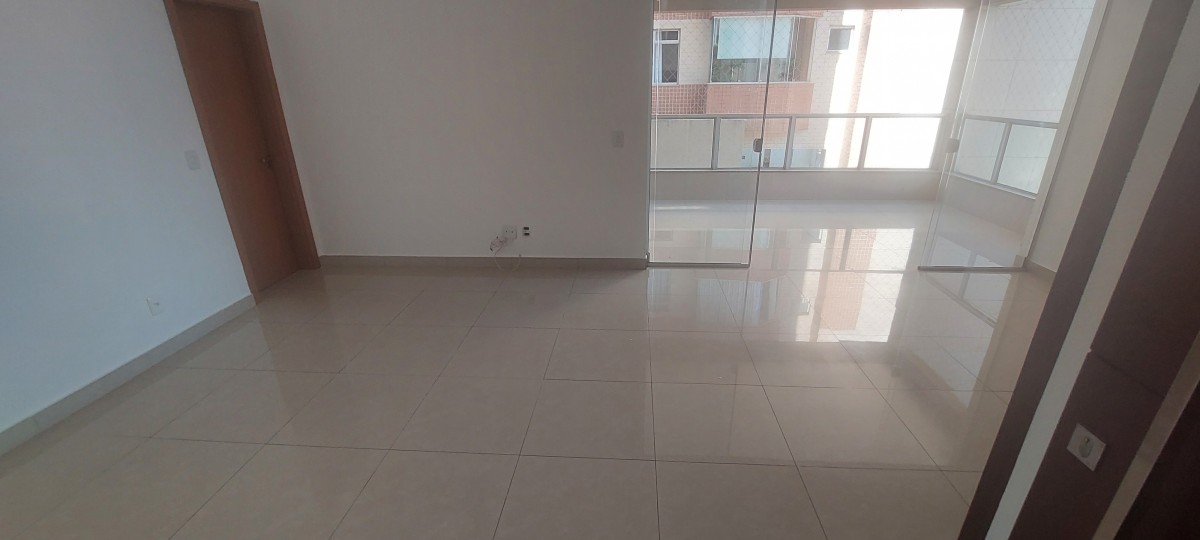 Apartamento para alugar com 4 quartos, 136m² - Foto 4
