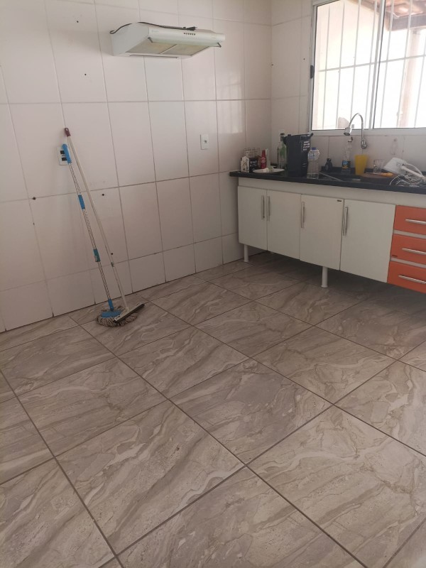 Casa para alugar com 2 quartos, 60m² - Foto 17