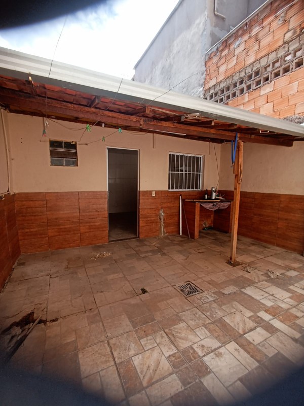 Casa para alugar com 2 quartos, 60m² - Foto 19
