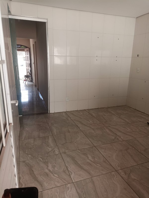 Casa para alugar com 2 quartos, 60m² - Foto 11