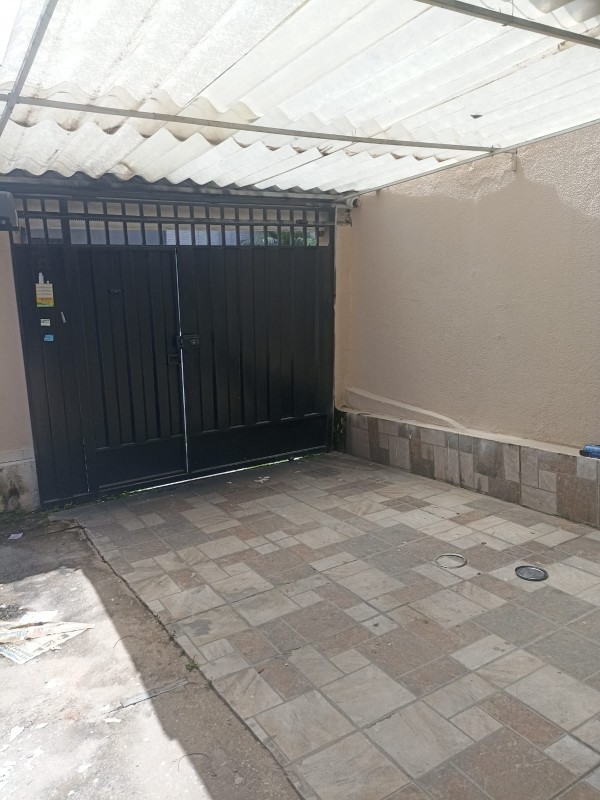 Casa para alugar com 2 quartos, 60m² - Foto 3