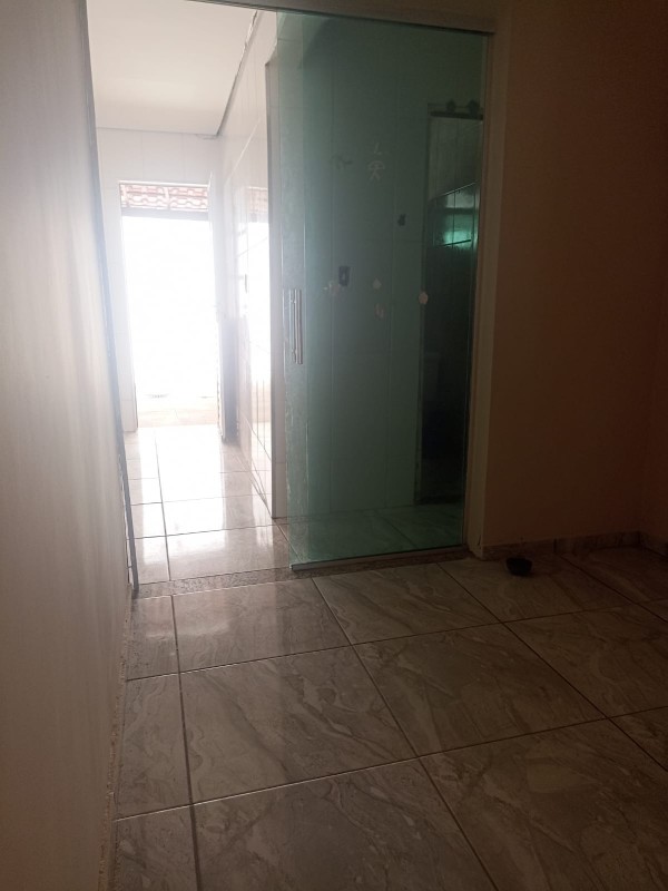 Casa para alugar com 2 quartos, 60m² - Foto 12