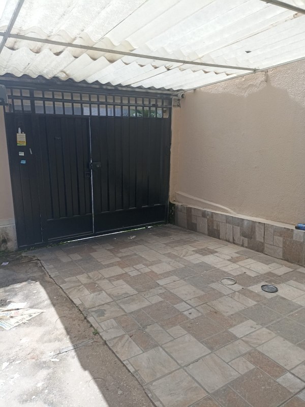 Casa para alugar com 2 quartos, 60m² - Foto 2