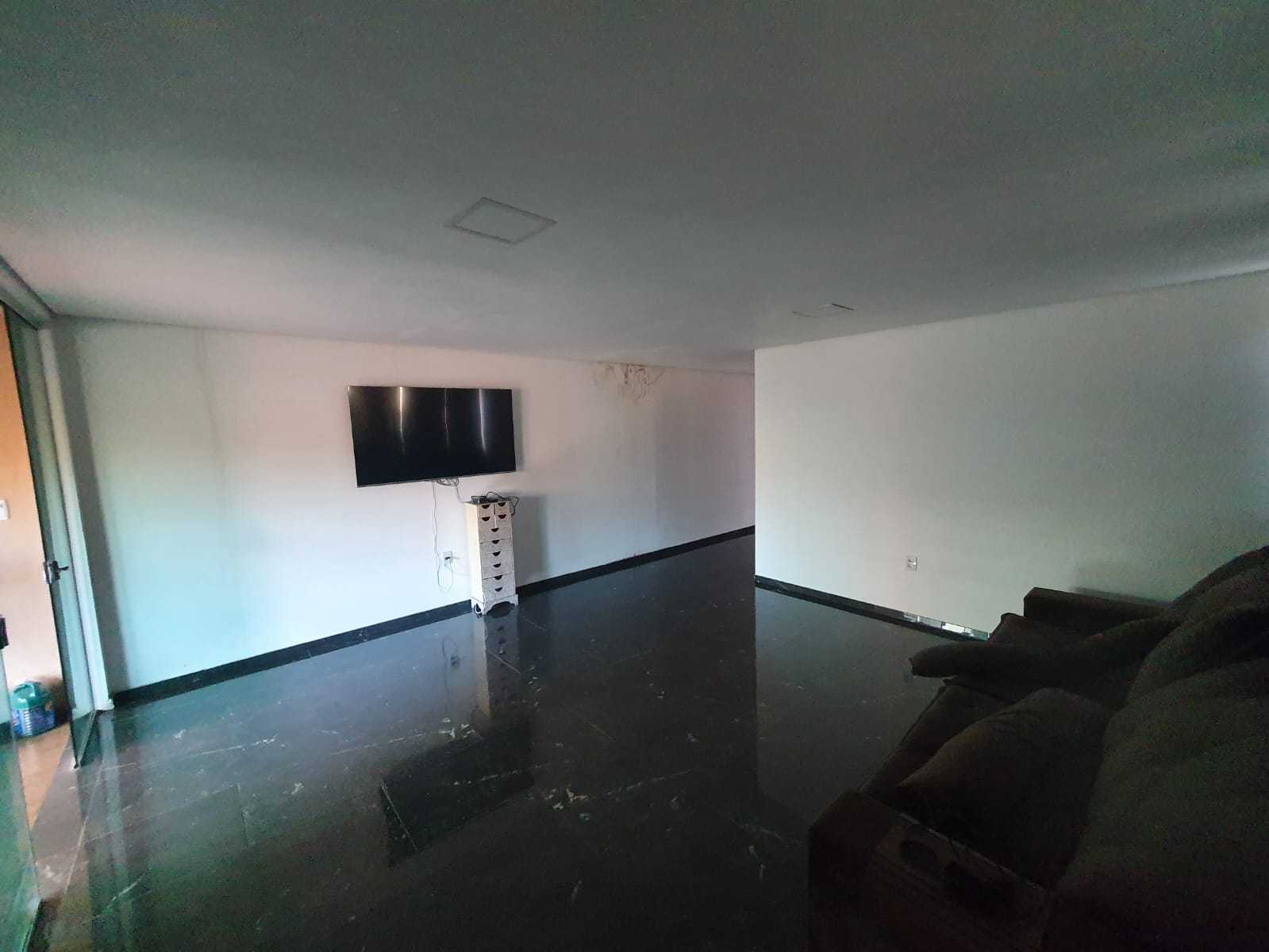 Casa para alugar com 4 quartos, 180m² - Foto 3