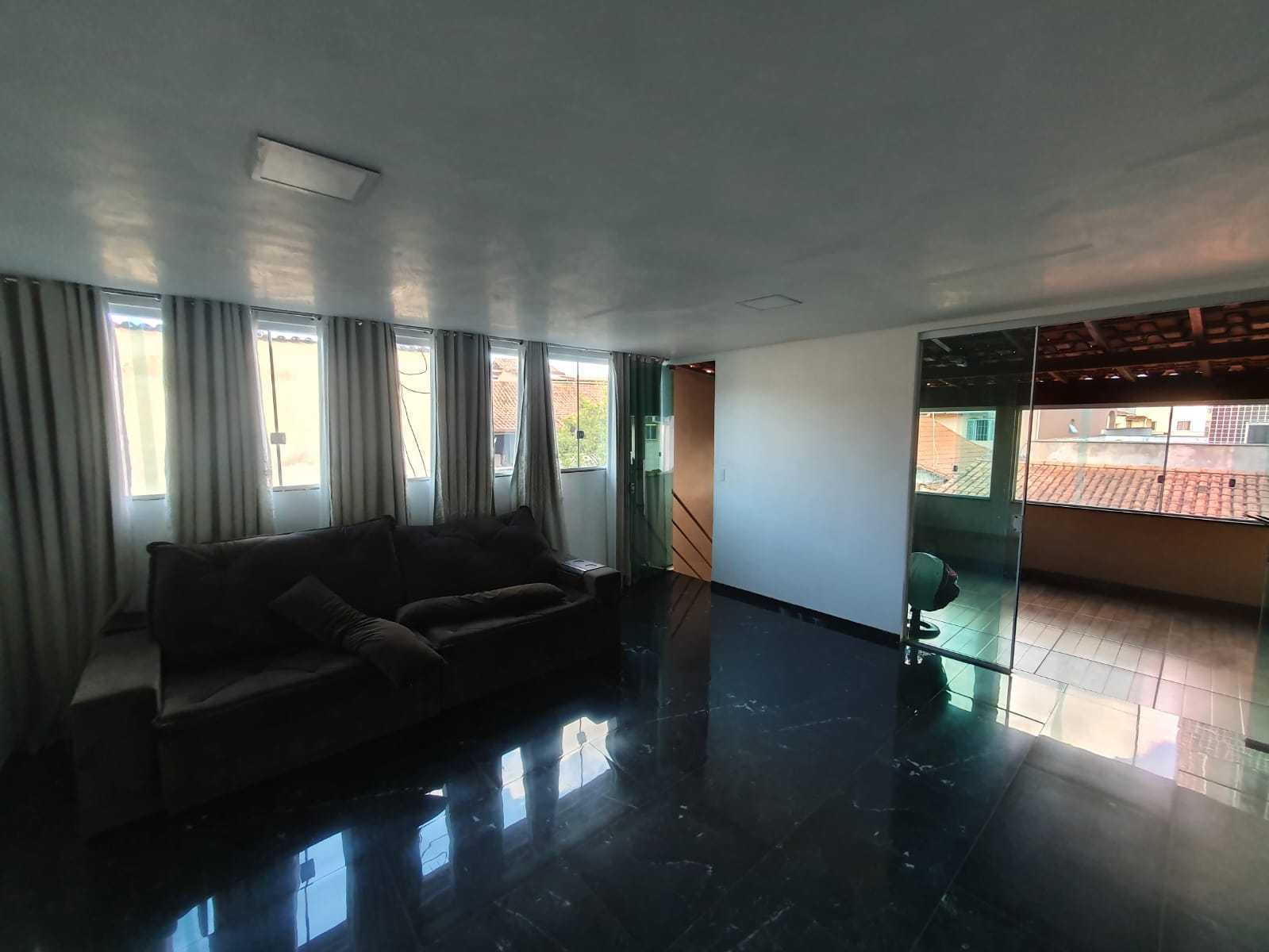 Casa para alugar com 4 quartos, 180m² - Foto 2