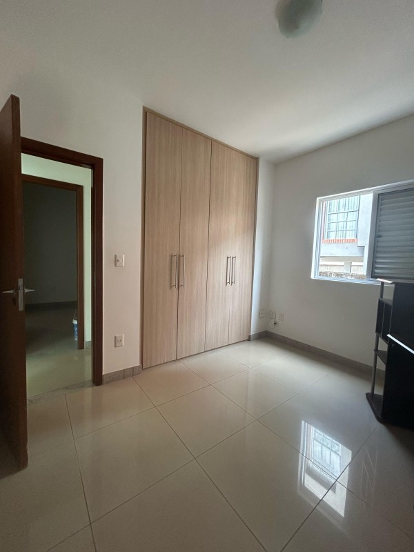 Apartamento à venda com 2 quartos, 77m² - Foto 10