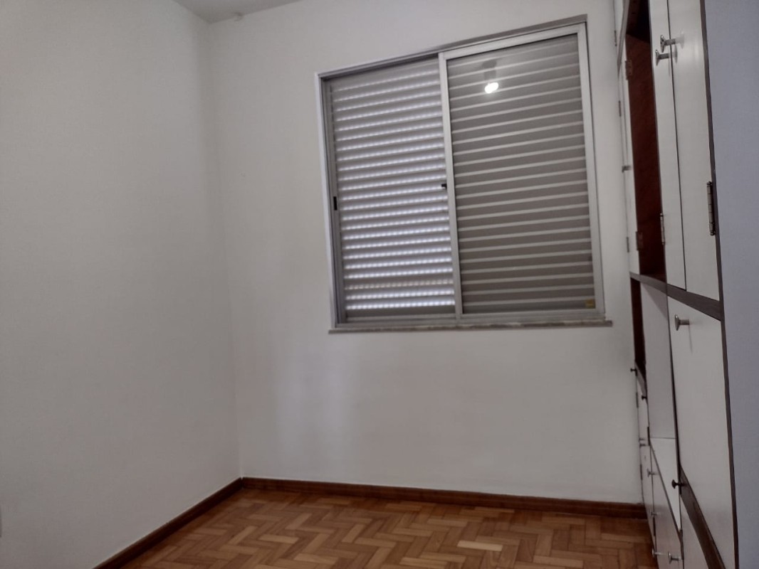 Apartamento para alugar com 3 quartos, 110m² - Foto 23