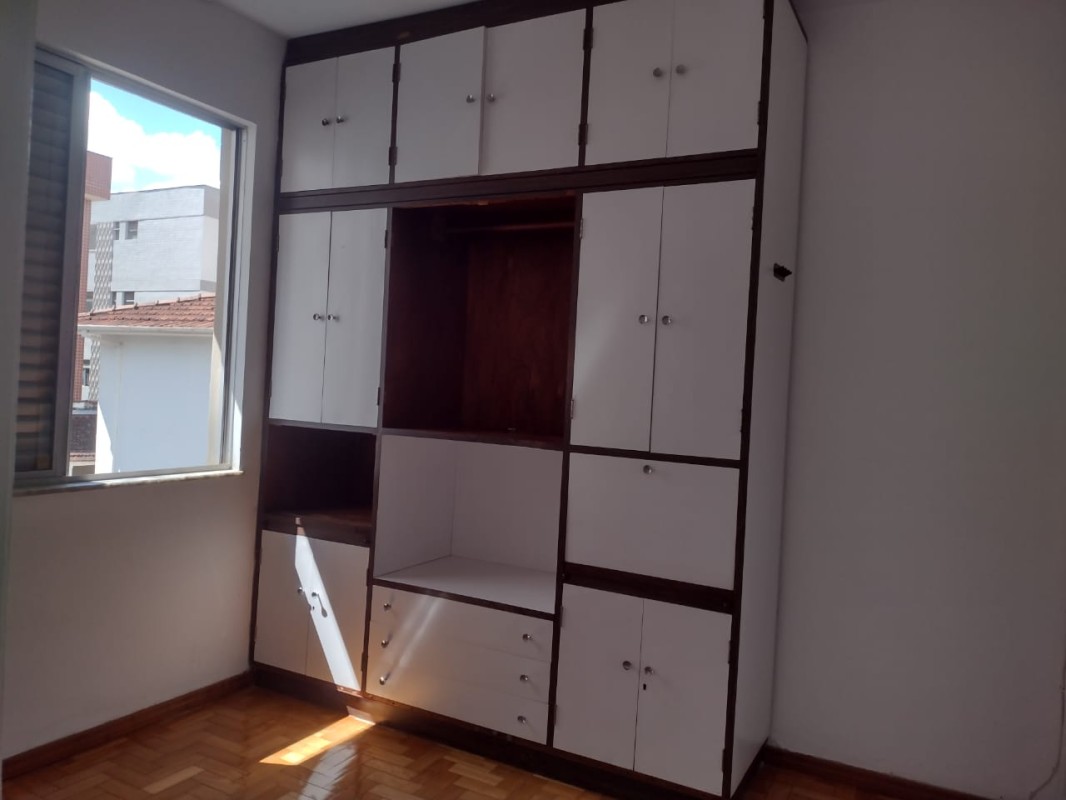Apartamento para alugar com 3 quartos, 110m² - Foto 19