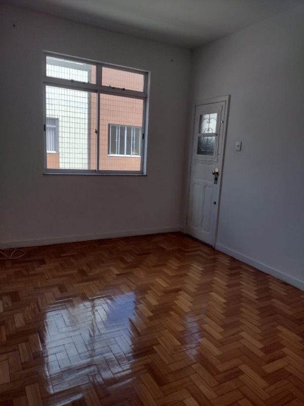 Apartamento para alugar com 3 quartos, 110m² - Foto 8