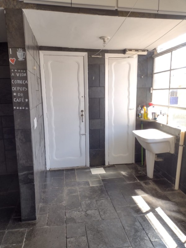 Apartamento para alugar com 3 quartos, 110m² - Foto 18
