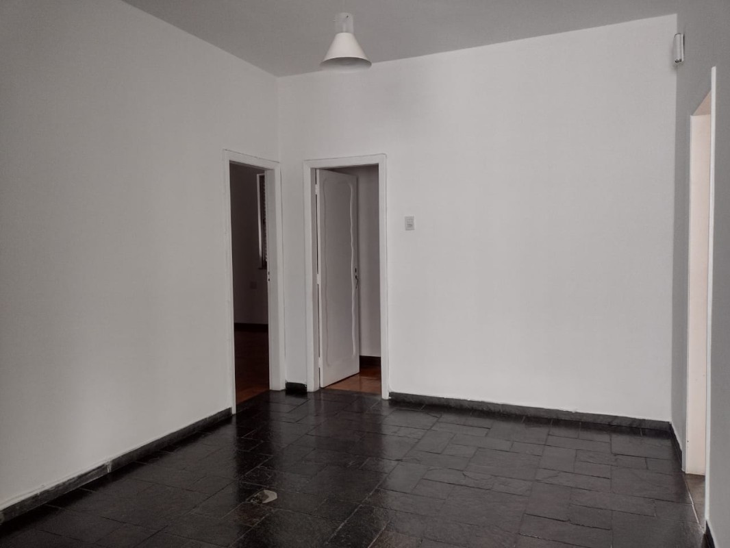 Apartamento para alugar com 3 quartos, 110m² - Foto 1
