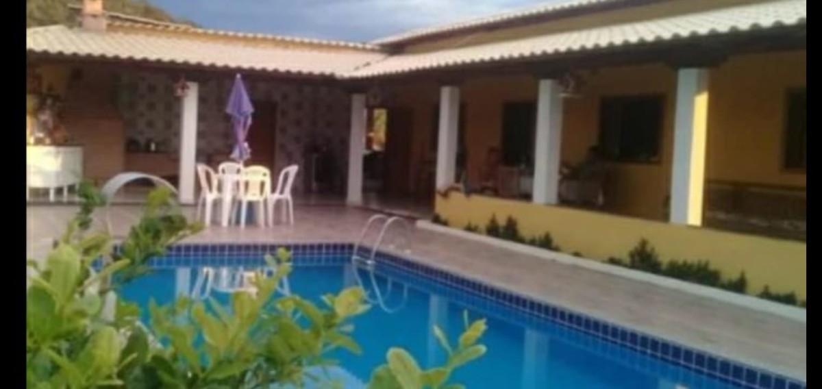 Fazenda à venda com 4 quartos, 450m² - Foto 2