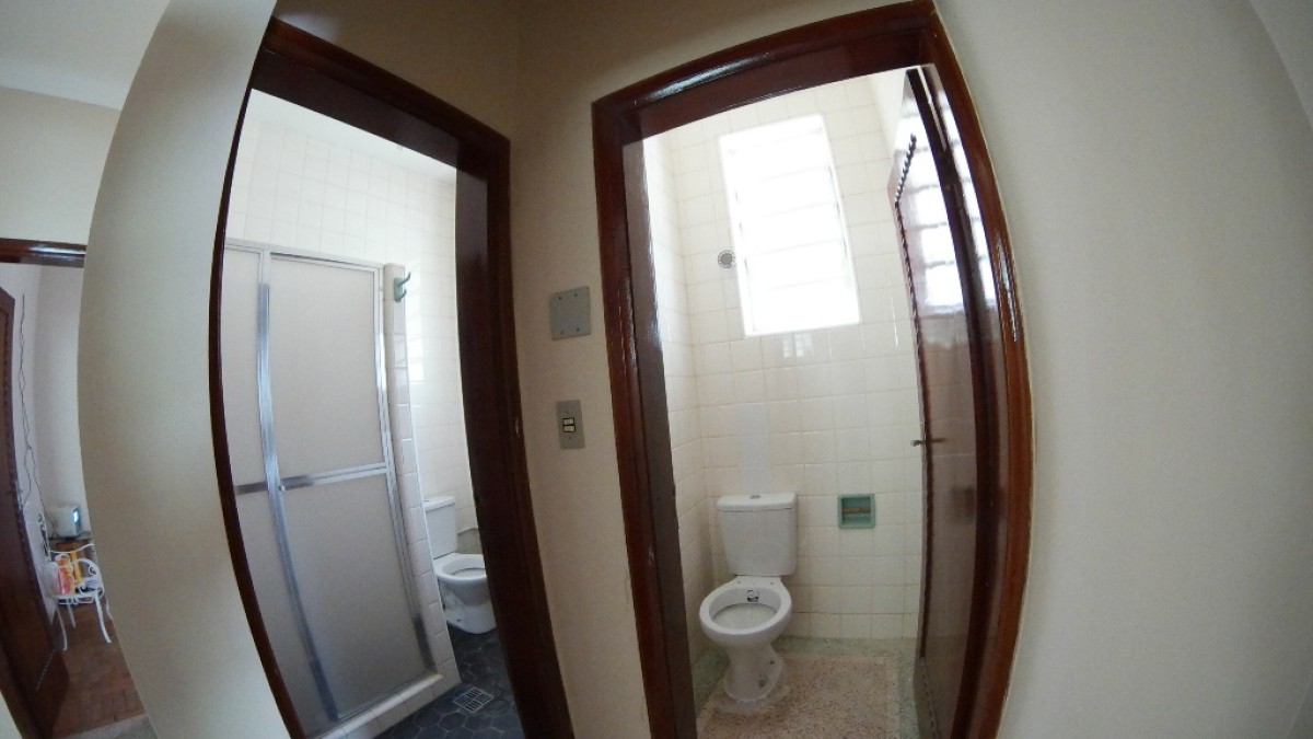 Casa para alugar com 3 quartos, 300m² - Foto 7
