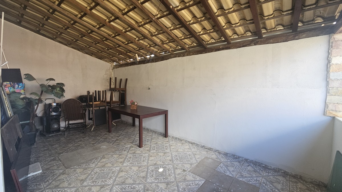 Casa à venda com 4 quartos, 300m² - Foto 17