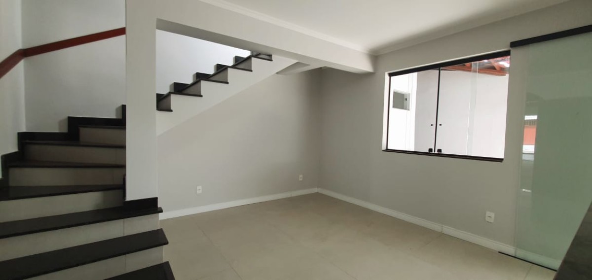 Casa à venda com 3 quartos, 280m² - Foto 11