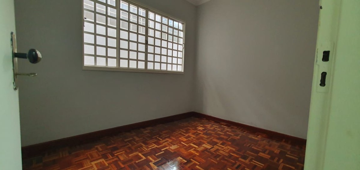 Casa à venda com 3 quartos, 280m² - Foto 15