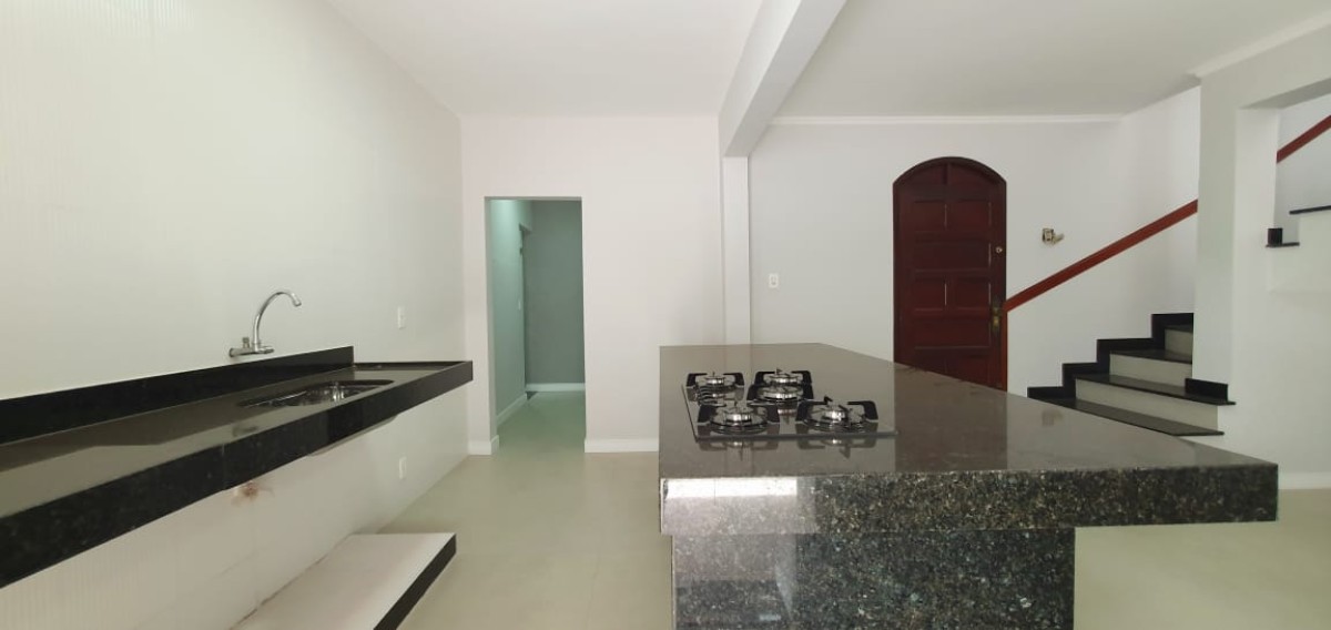 Casa à venda com 3 quartos, 280m² - Foto 9