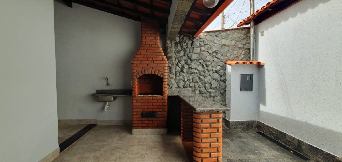 Casa à venda com 3 quartos, 280m² - Foto 3